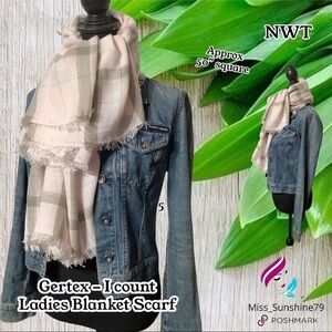 Gertex I count NWT - Ladies blanket scarf fringe ends - approx 50” x 50”